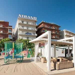 Strand Hotel